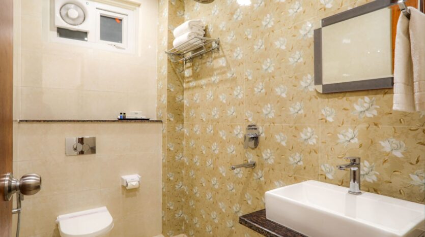 Hotel for Lease Tapovan Rishikesh