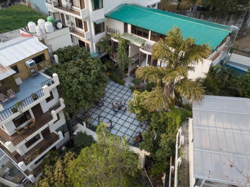 Hotel for Lease Tapovan Rishikesh