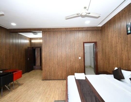Hotel for sale tapovan Laxman jhula rishikesh