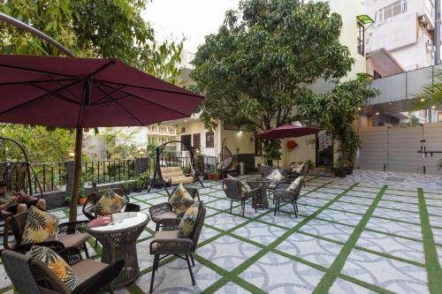 Hotel for sale tapovan Rishikesh